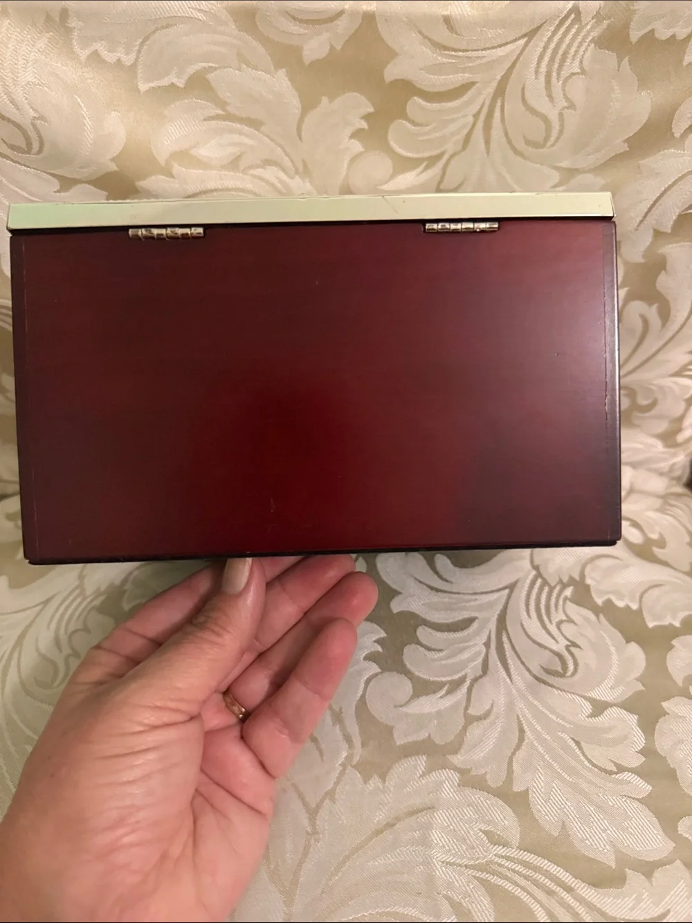 Godinger elegant red